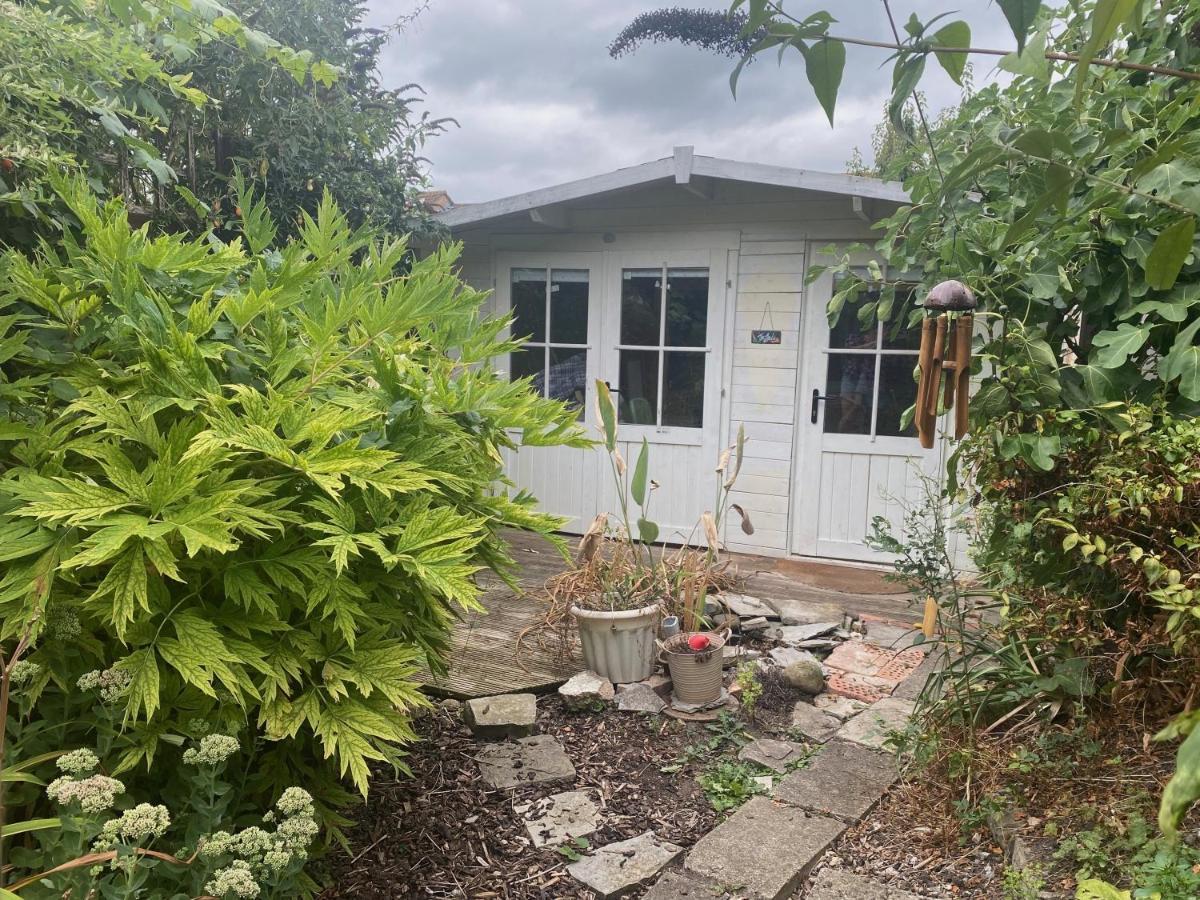 The Dragonfly Bnb, Glastonbury Exterior photo